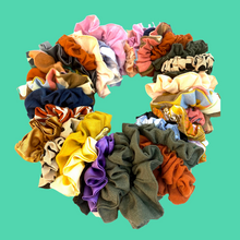 Load image into Gallery viewer, Scunchie - One to rule them all